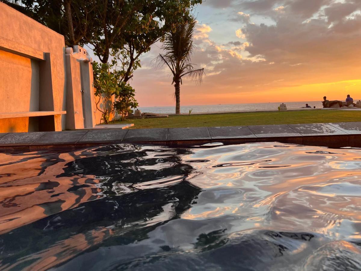 Amanda Beach Villas Unawatuna Eksteriør billede