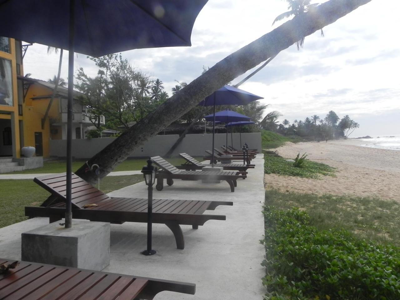 Amanda Beach Villas Unawatuna Værelse billede