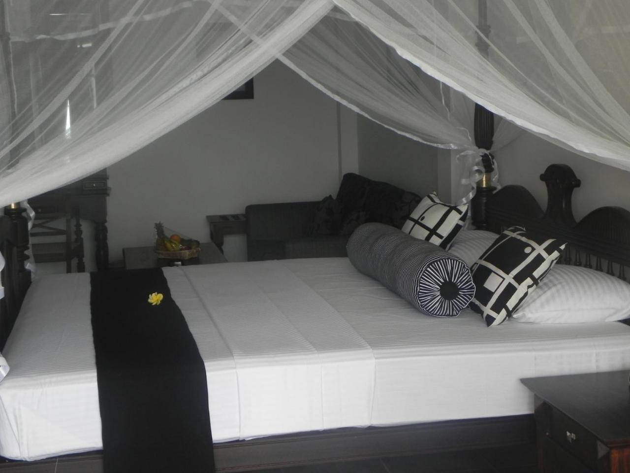 Amanda Beach Villas Unawatuna Værelse billede